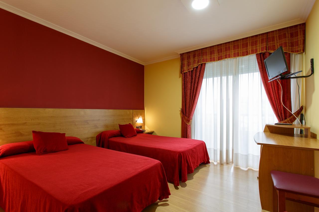 Hotel Restaurante Pontinas Lalin Ngoại thất bức ảnh