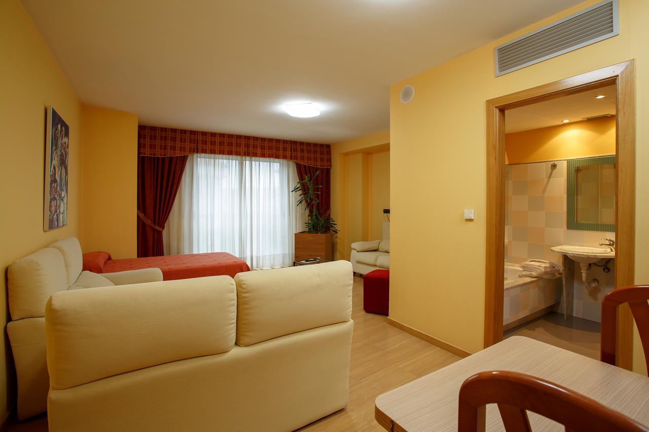 Hotel Restaurante Pontinas Lalin Ngoại thất bức ảnh